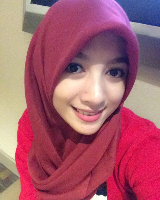 Siti Rohmah Kasir Cantik Indomaret - Pixie