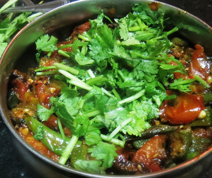 ಅಡಿಗೆ Adige Lady Finger Tomato Curry