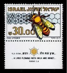 Sellos Postales con Polinizadores - Postage Stamps with Pollinators.