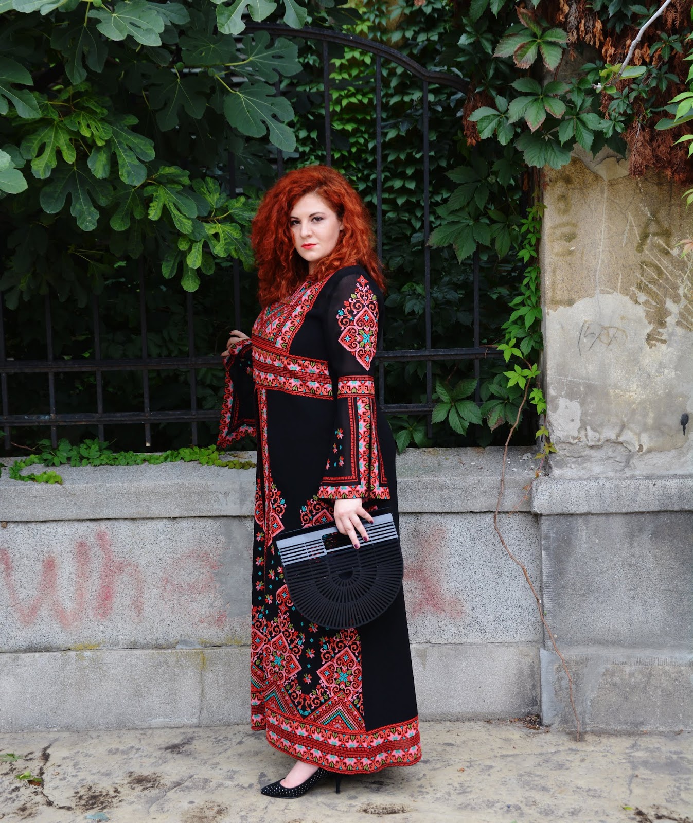 the national attire for women