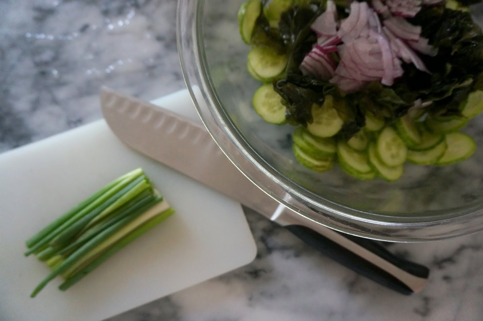 Korean Cold Cucumber Soup Oi Nenguk (오이 냉국)