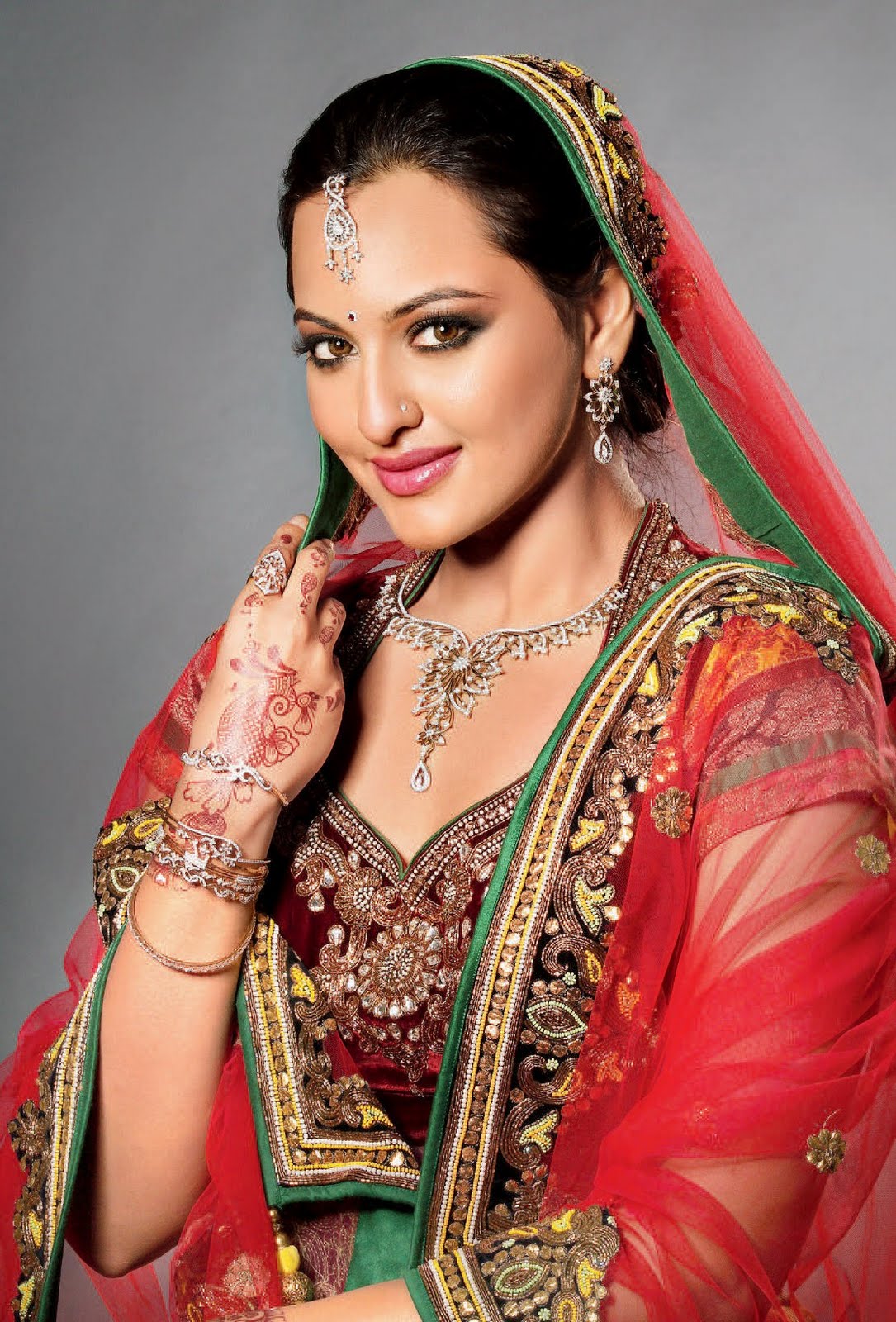 Sonakshi sinha naked boobs