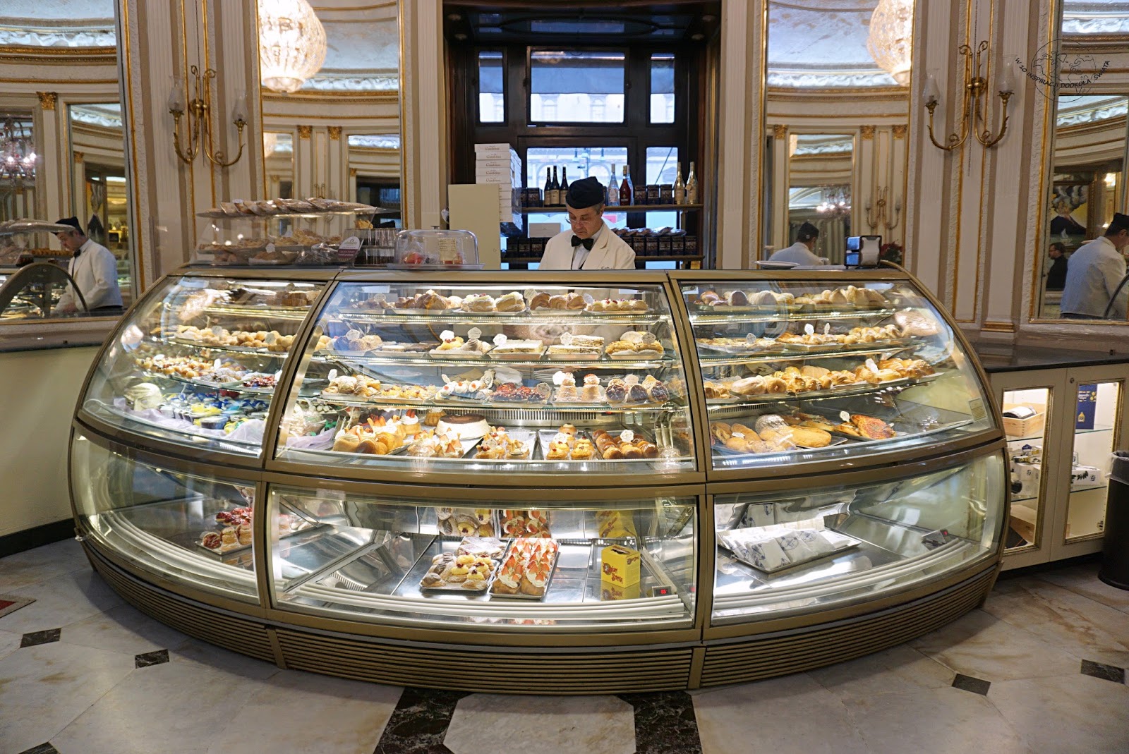 Cafe Gambrinus, Neapol