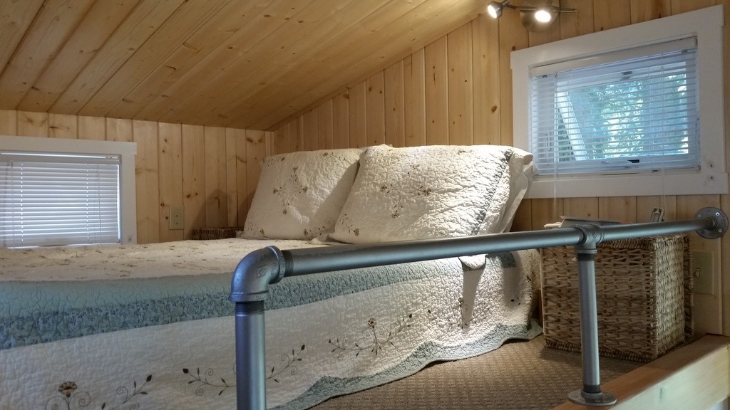 Daniel Miller Tiny House (243 Sq Ft) [ TINY HOUSE TOWN ]