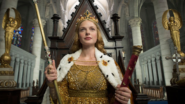 La reina blanca, o la Guerra de las Dos Rosas vista por las mujeres: Rebecca Ferguson como Elizabeth Woodwille