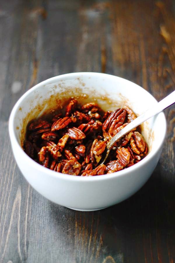 MAPLE ROASTED PECANS