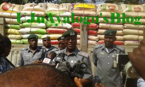 Dangote Truck Carrying 600 Bags Of Rice Allegedly Smuggled Into the Country Seized by Customs (Photos)