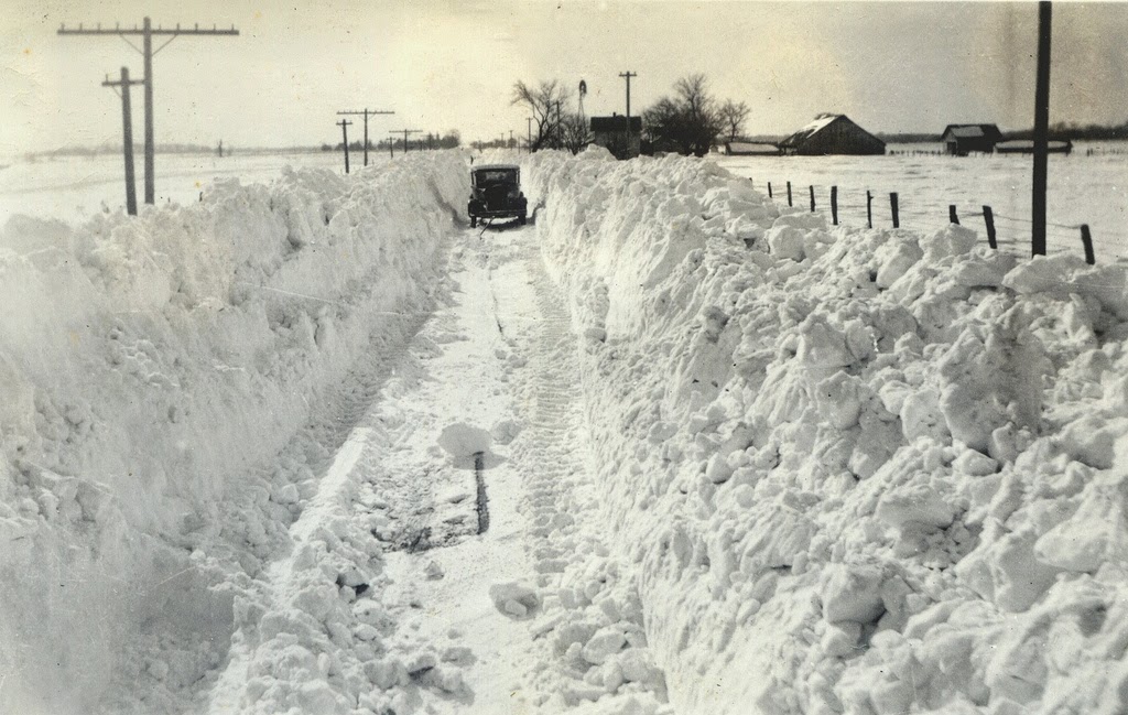 Historical Snowy winter in Louisa County Iowa, 1929