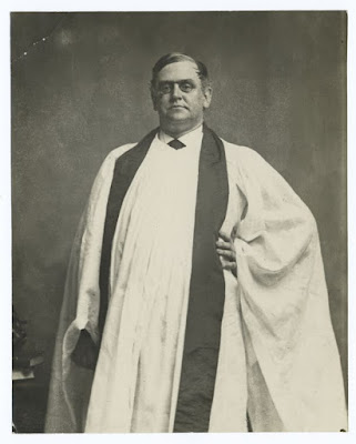 was phillips brooks gay minister kelly blue gay porn