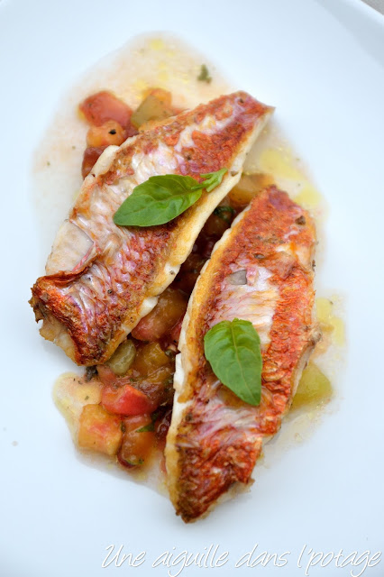 Filets de rouget, sauce vierge 