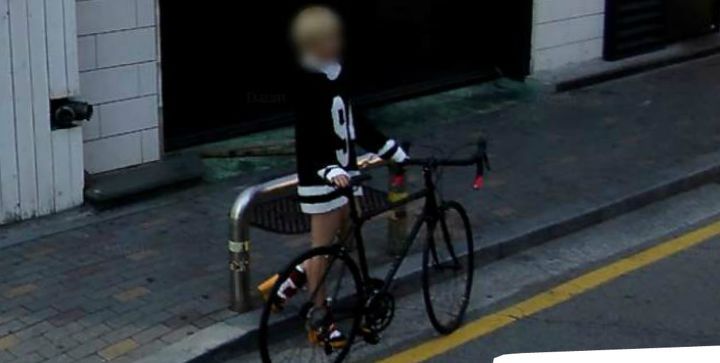 로드뷰에 우연히 걸린 연예인.jpg | 인스티즈