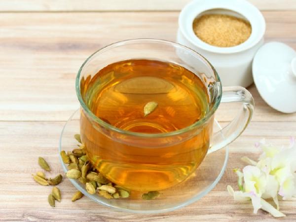 Cardamom Water To Lose Weight: 4 Ways In Which This Naturopathy Drink Can Help