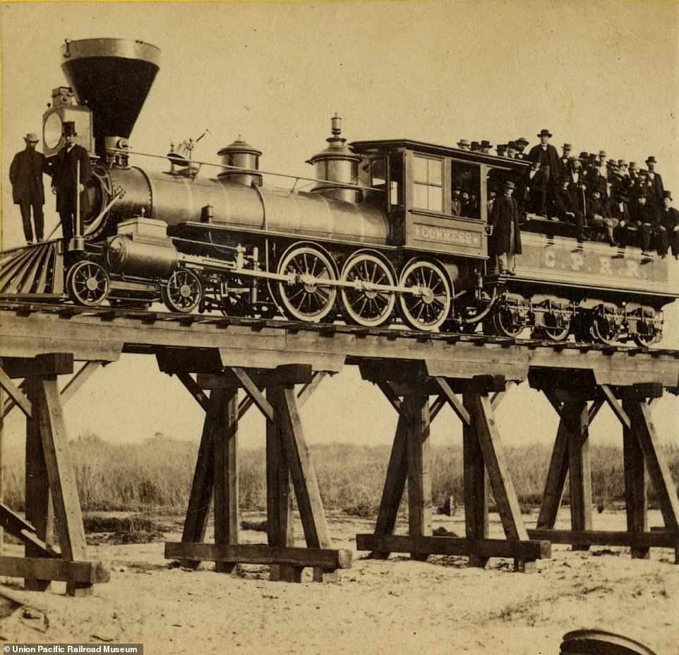 Fascinating photos capture the US railroad revolution Rare images show
