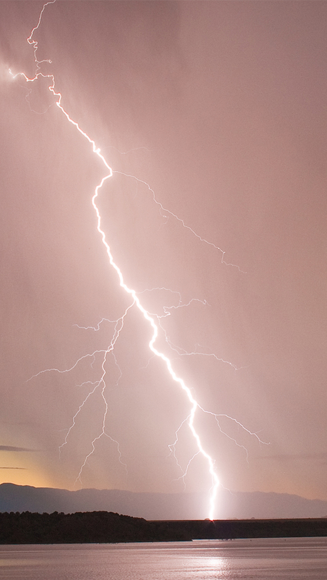 Desktop Wallpapers: iPhone