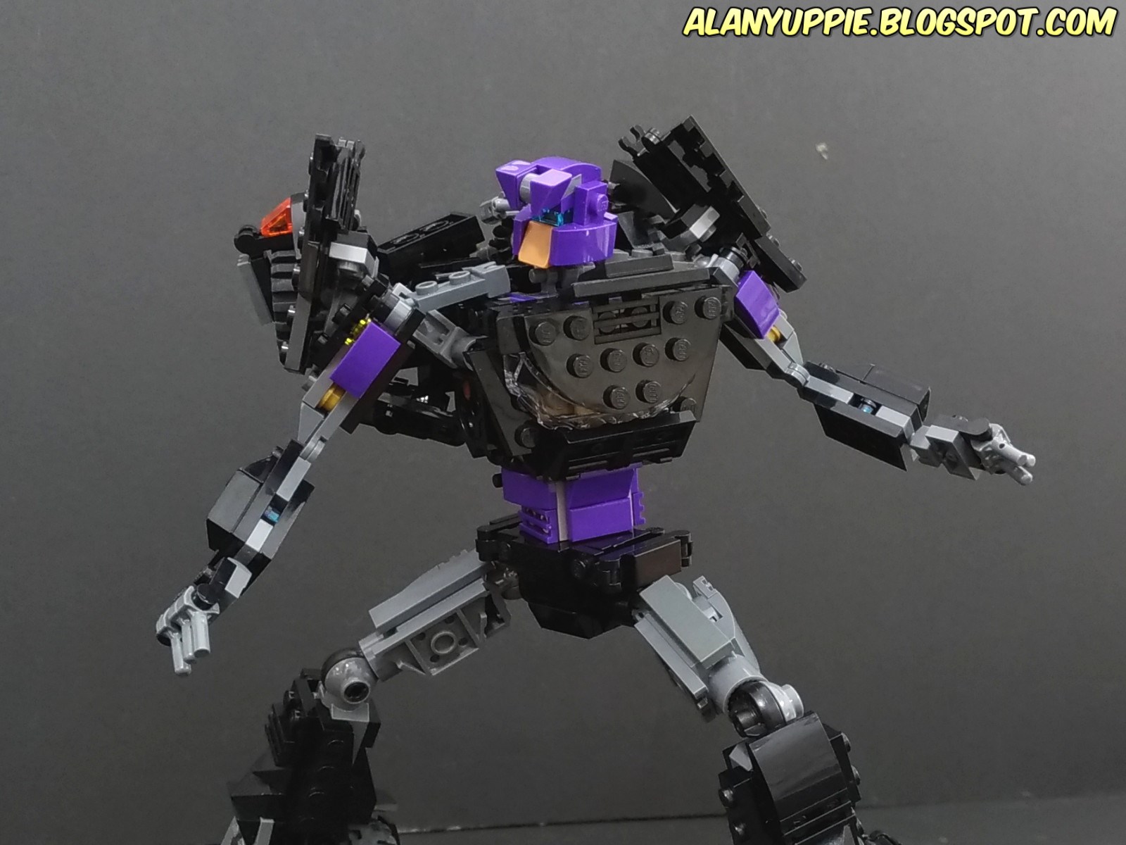 batmobile robot toy