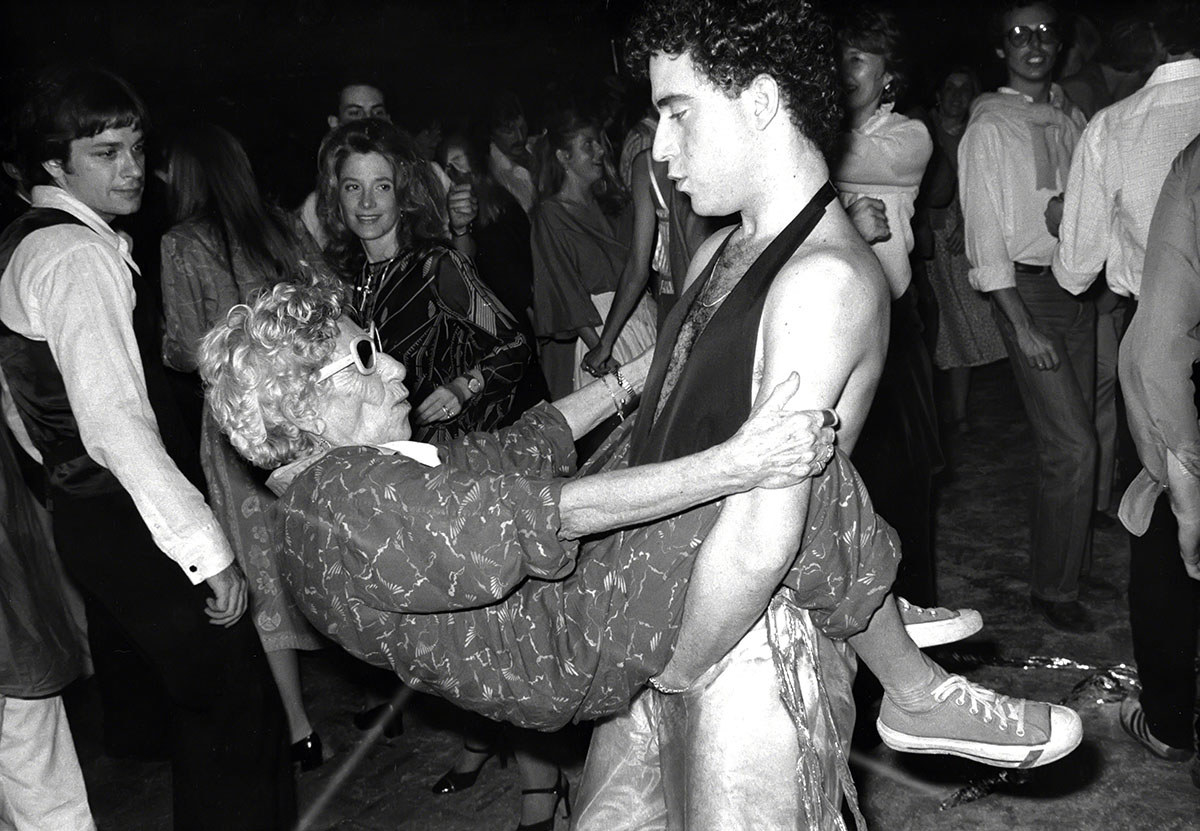 30 Crazy Photographs That Capture the Disco Scene of the 1970s ~ Vintage  Everyday