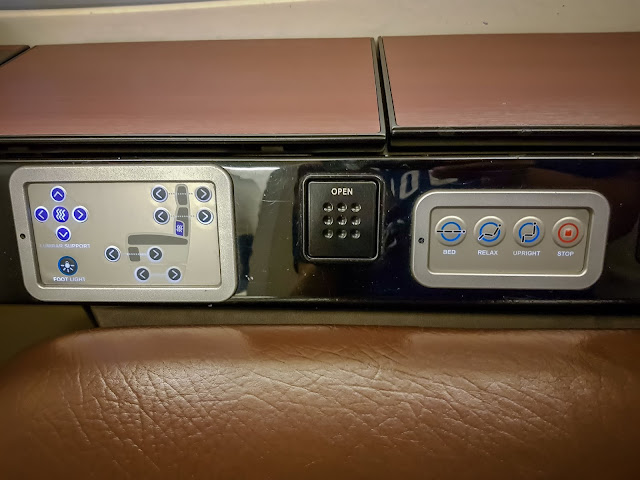 飛行|日本航空 77W 頭等艙 JL4 成田→紐約 NRT-JFK 飛行|日本航空 77W 頭等艙 JL4 成田→紐約 NRT-JFK