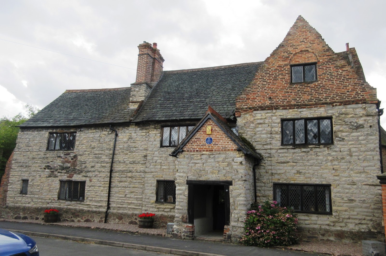 Liberal England The Old Men's Hospital and Beveridge House