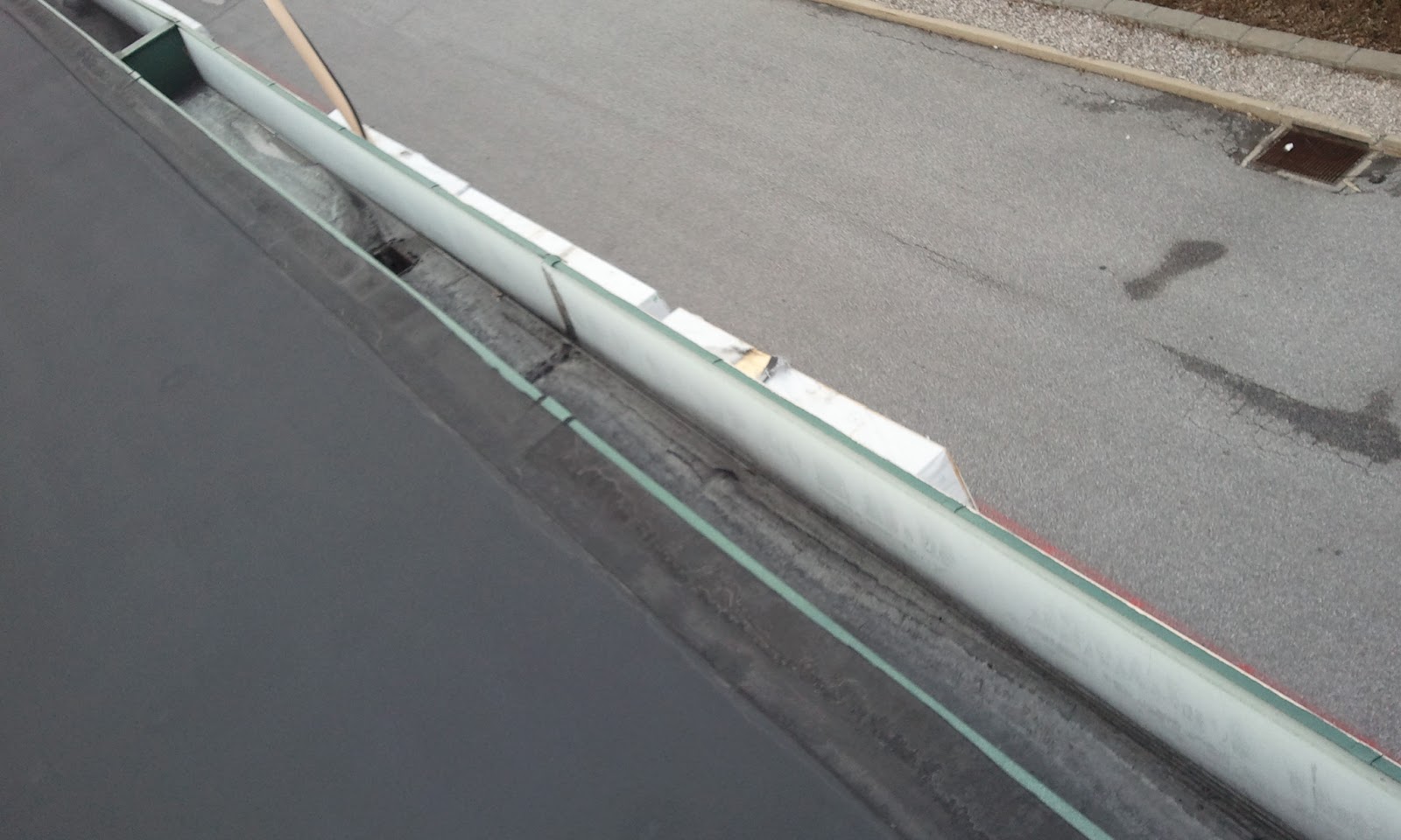 Gutter Cleaning York, PA Commercial Gutter Cleaning York, PA