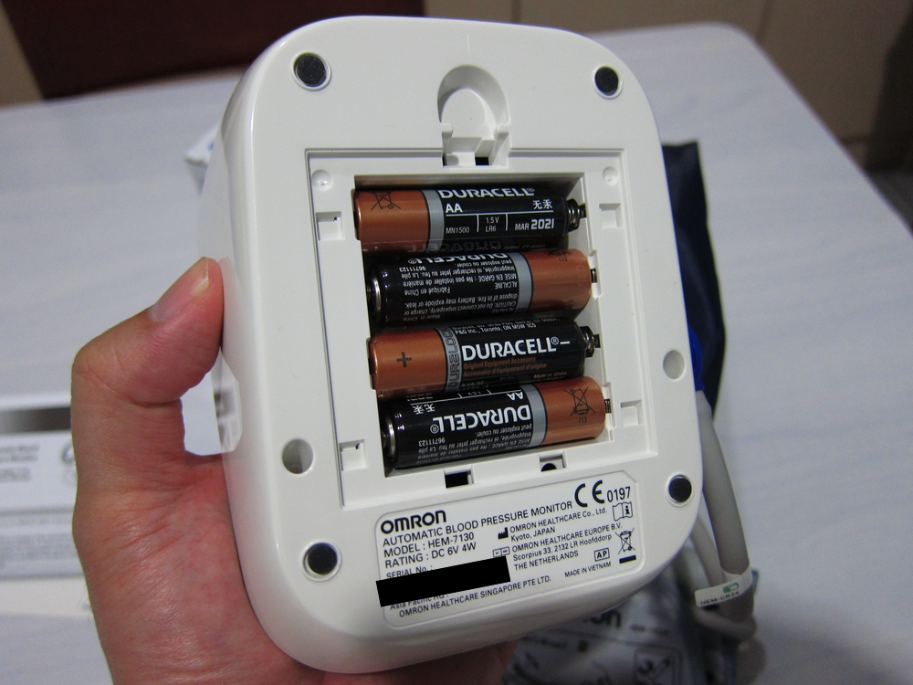 CRUNCHY Omron HEM7130 Blood Pressure Monitor