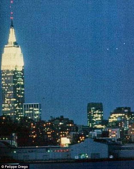 This picture was taken by Felippe Orego which shows three light above the Manhattan skyline, New York, on May 9, 1984. This picture was taken by Felippe Orego which shows three light above the Manhattan skyline, New York, on May 9, 1984.