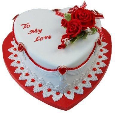 Sweet Romantic Birthday Cake