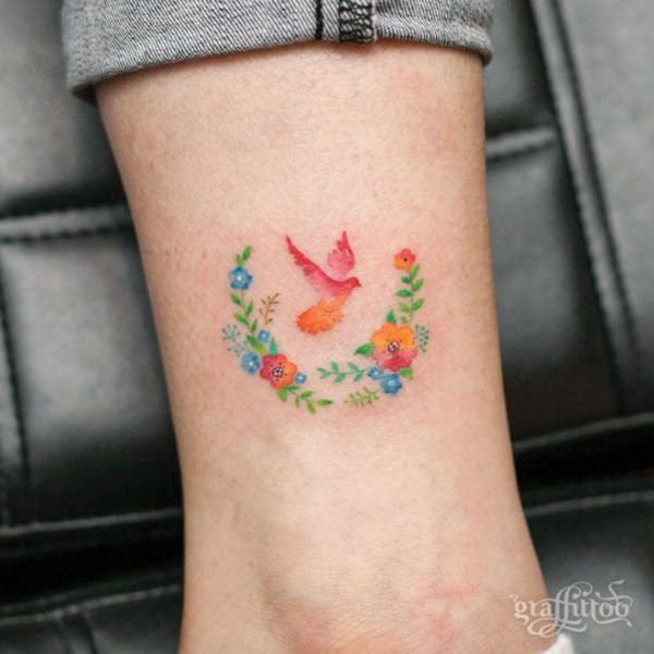 Mini tatuagens femininas para os tornozelos Mini tatuagens femininas para os tornozelos