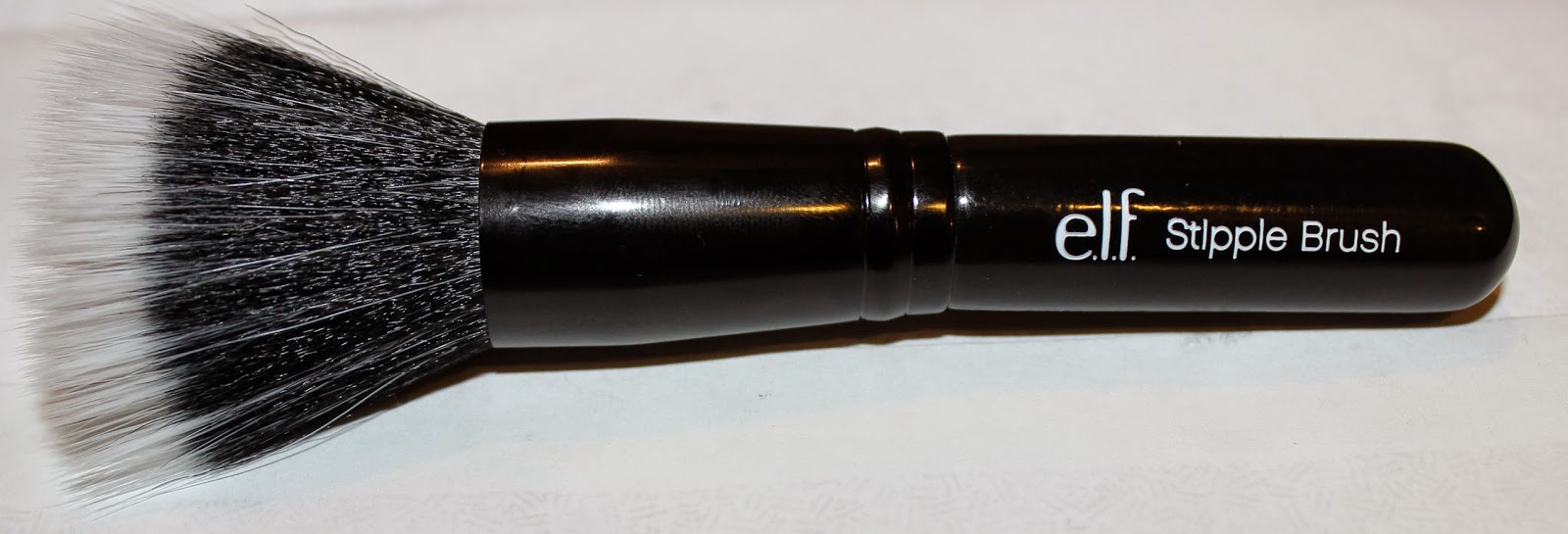 According To Diana E.L.F Stipple Brush Travel Set Review