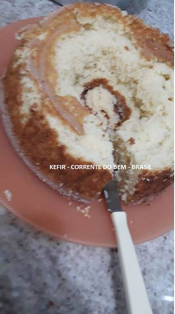 BOLO DE GENGIBRE COM KEFIR DE LEITE