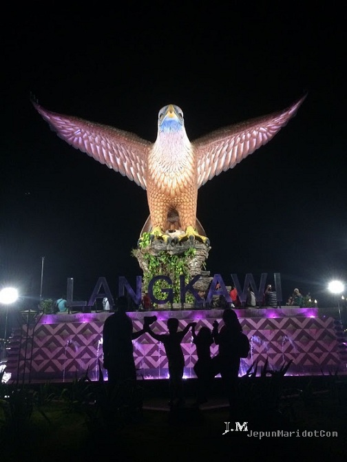Langkawi Trip - cara ambil gambar yang cantik di Dataran Lang Langkawi Trip - cara ambil gambar yang cantik di Dataran Lang
