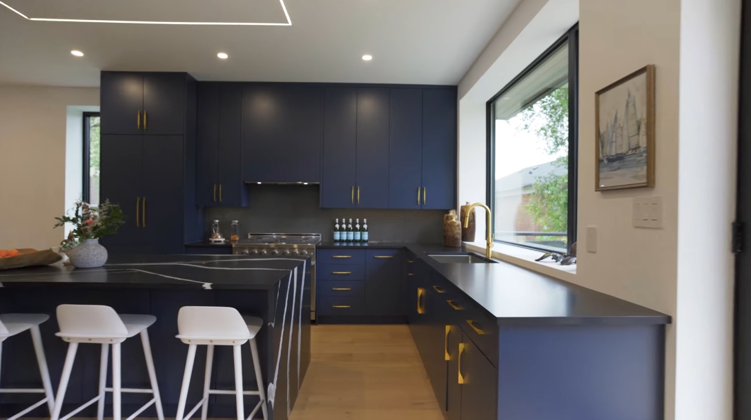 35 Interior Design Photos vs. 4 Velma Dr, Toronto Luxury Home Tour