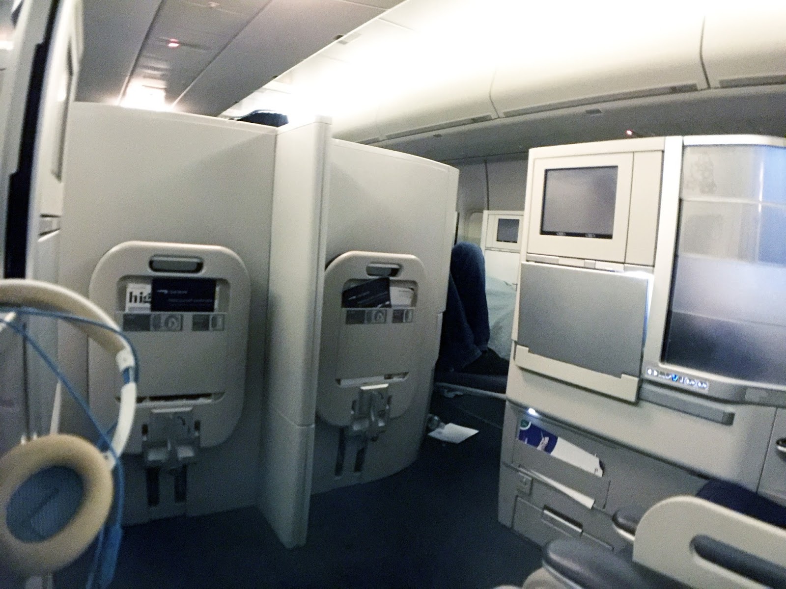 UPGRADED! With miles =) BRITISH AIRWAYS BUSINESS CLASS SEATTLE TO LONDON APRIL 14 BA 052 SEA