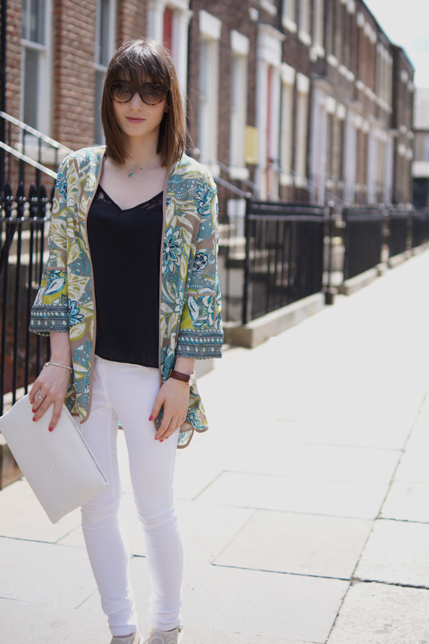 Hello Freckles Style Outfit Kimono M&S White Jeans Hello Freckles Style Outfit Kimono M&S White Jeans
