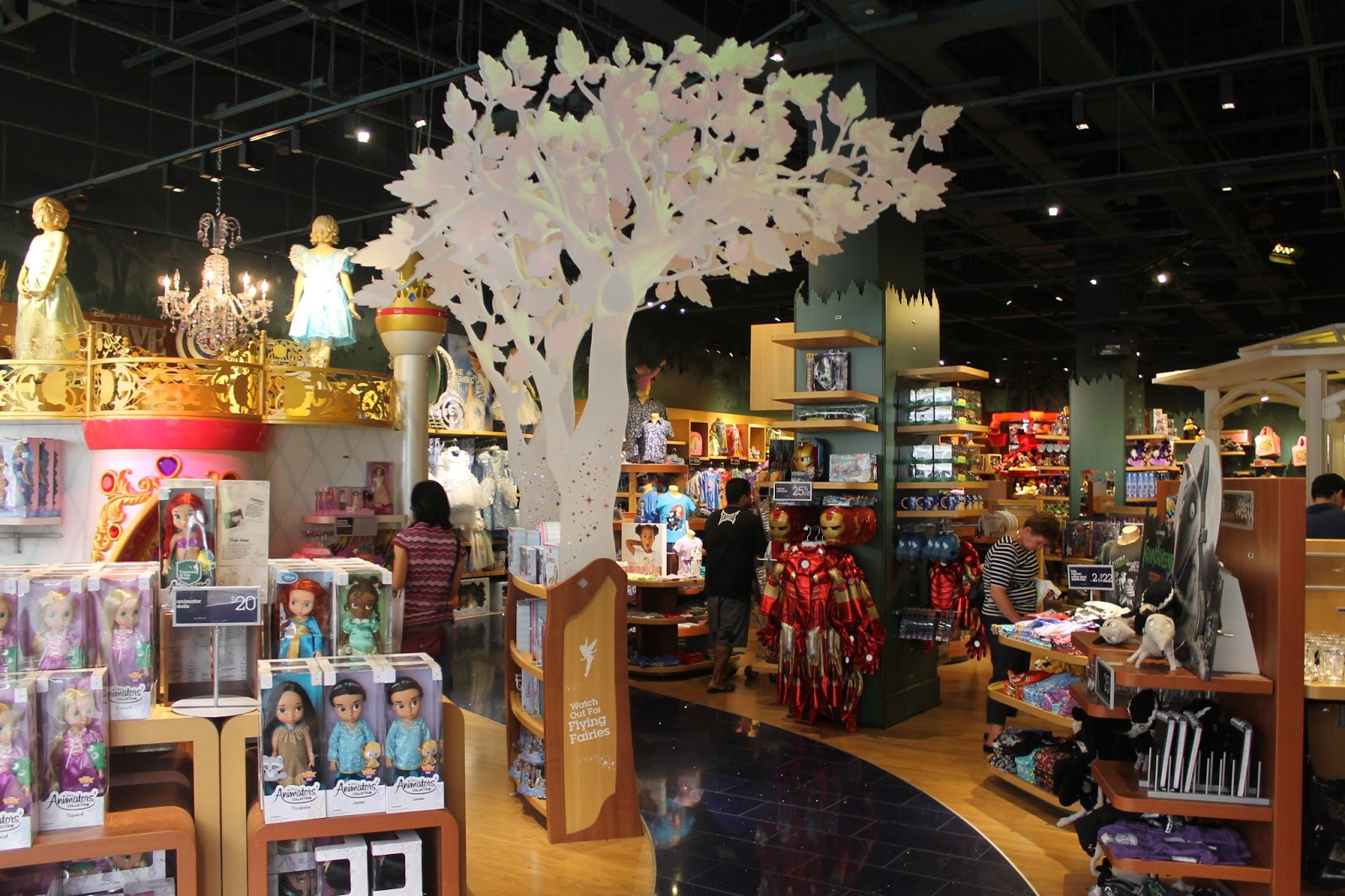 October 20, 2012 Disney Store At The Ala Moana Shopping