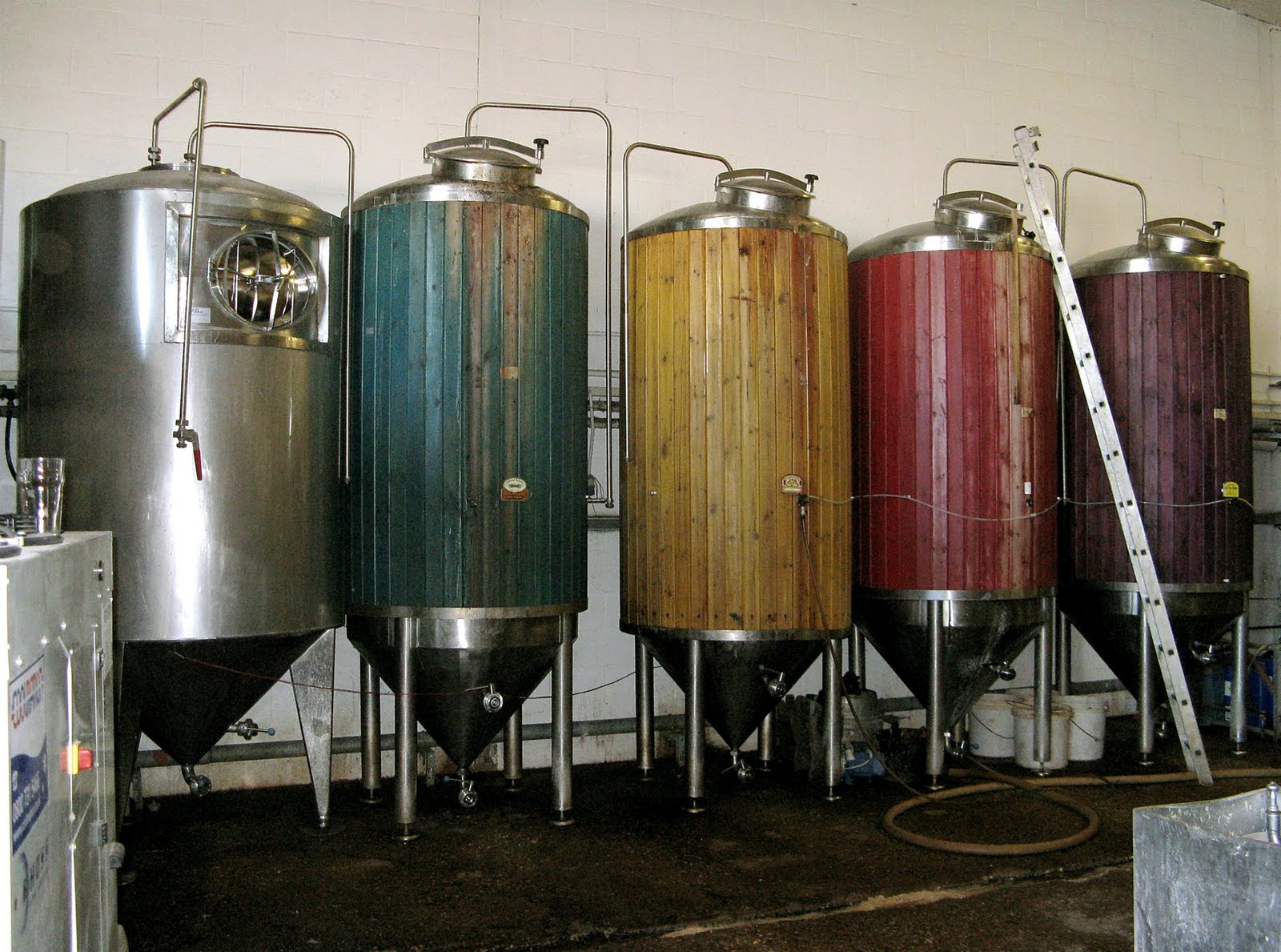 The Quaffer Oakleaf Pompey Royal