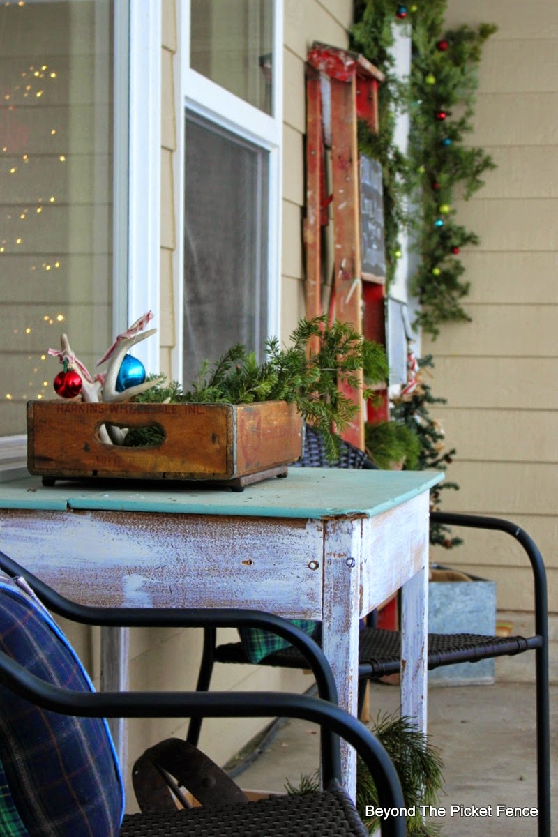 12 Days of Christmas Front Porch http://bec4-beyondthepicketfence.blogspot.com/2014/12/welcome-home-tour-12-days-of-christmas.html