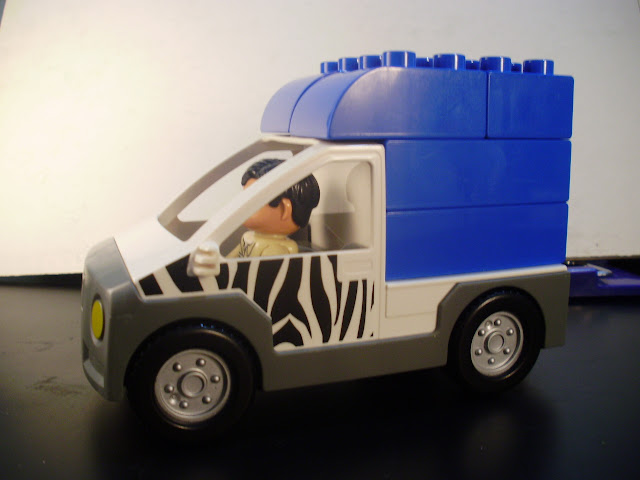 MOC LEGO Duplo carrinha com capota