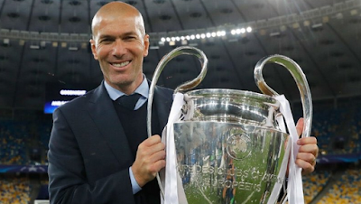 Zinedine Zidane anuncia su renuncia del Real Madrid Zinedine_Zidane%2B%25289%2529
