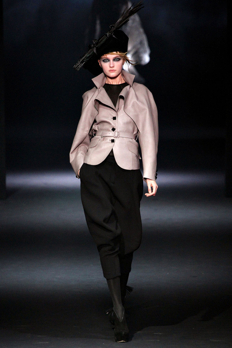 John Galliano Ready To Wear Fashion Show, Collection Fall Winter 2012  presented during Paris Fashion Week. Runway look # 0016 – NOWFASHION