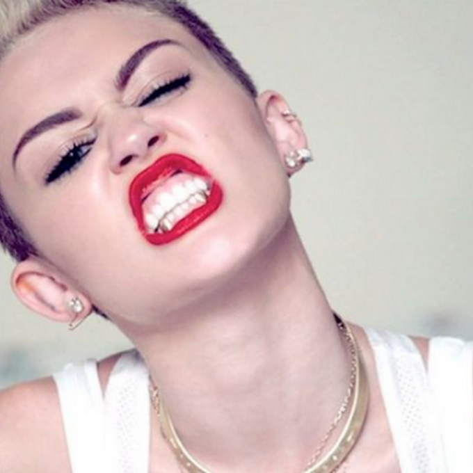 Miley cyrus undercut hinten