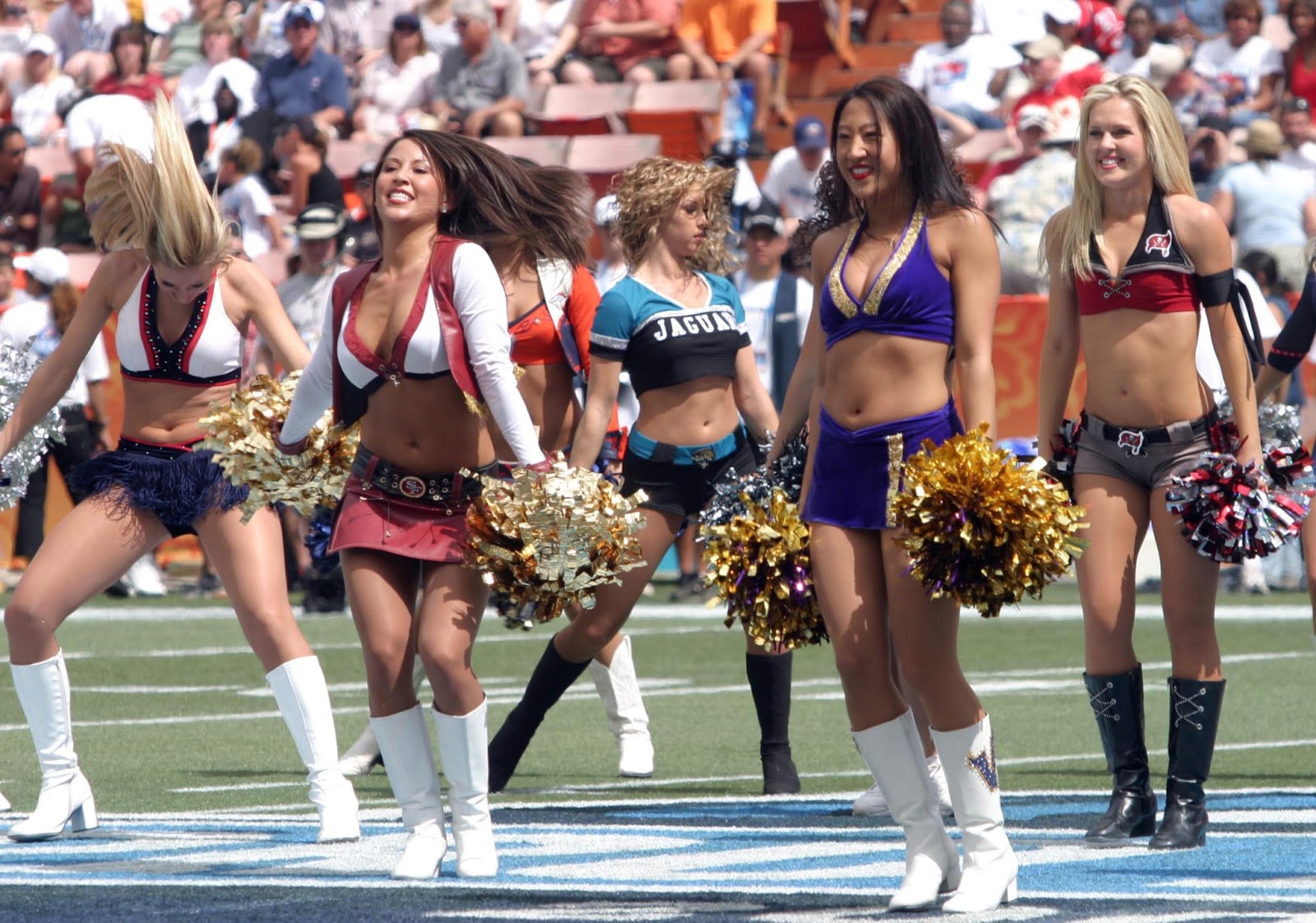 NFL Cheerleader SUPER BOWL Week - 2013 Pro Bowl Game.