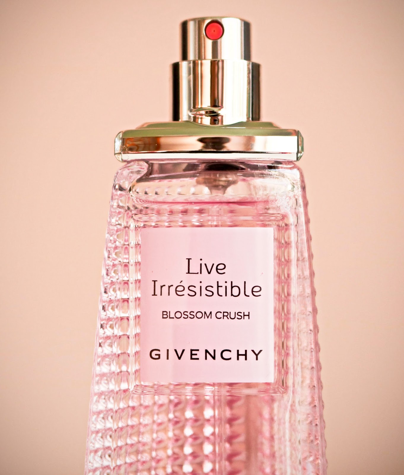 Givenchy blossom. Givenchy Live irresistible Blossom Crush. Live irresistible Blossom. Givenchy Live irresistible Blossom Crush тестер.