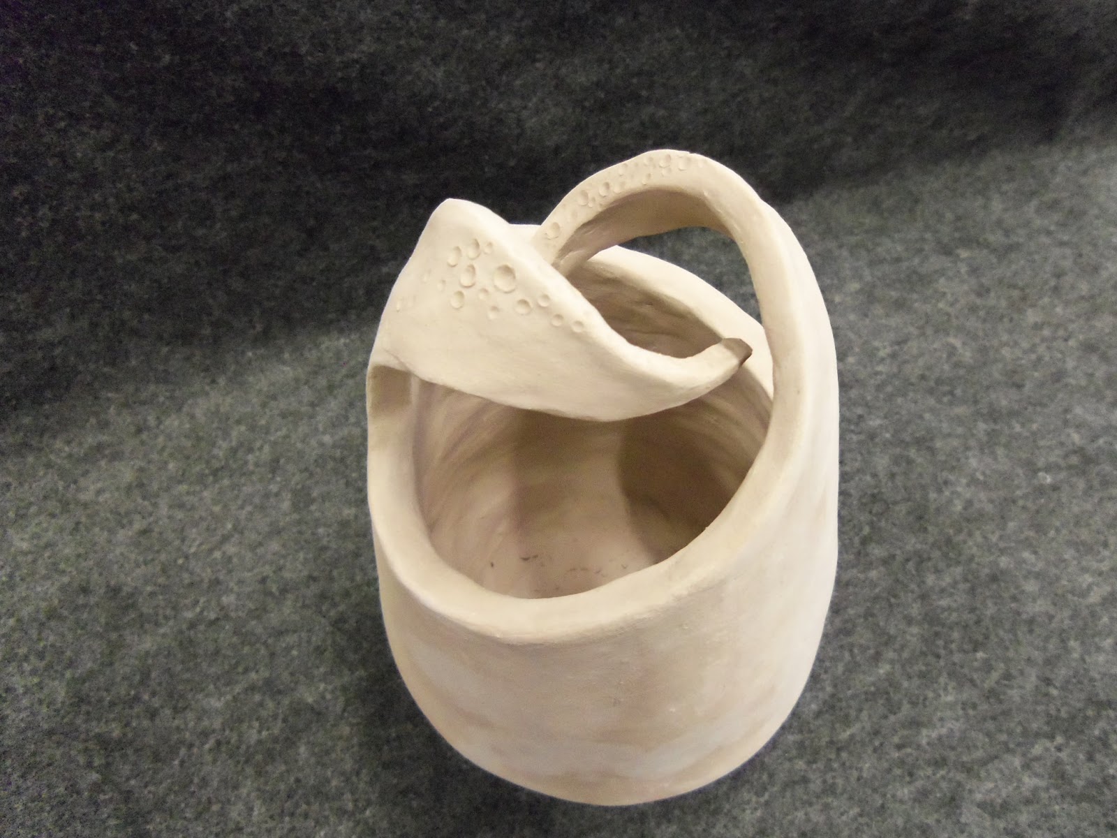 1 mackm Pinch Pot Vase