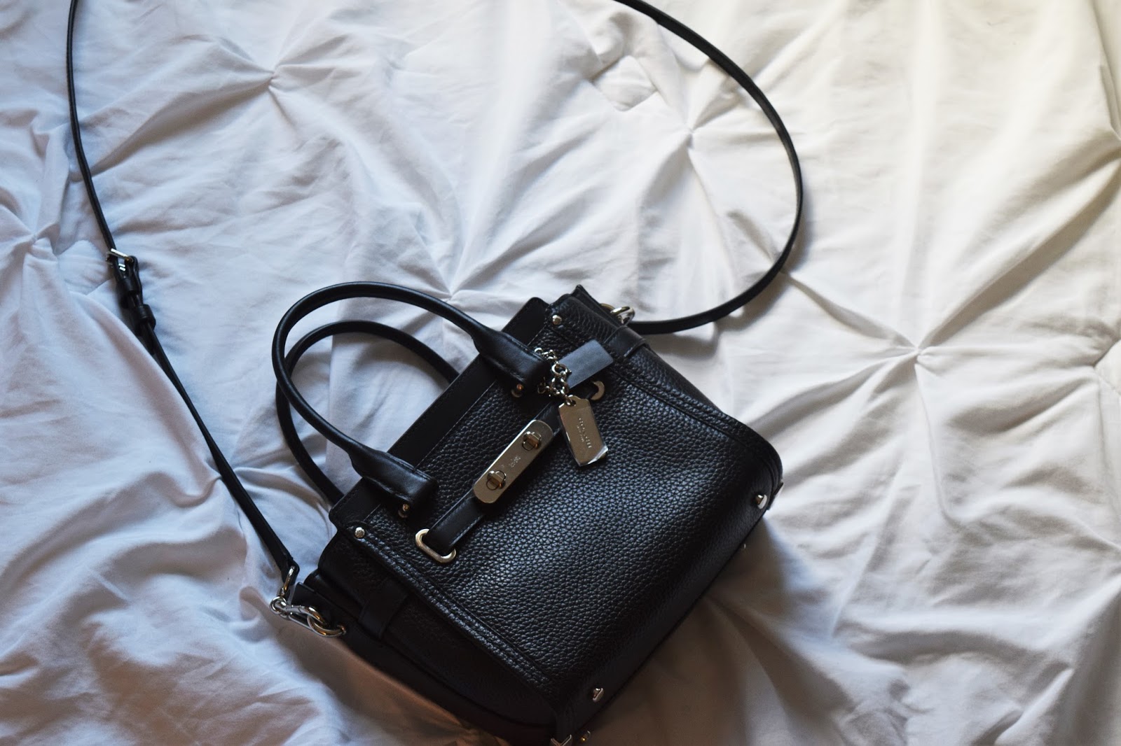 coach swagger 21 black