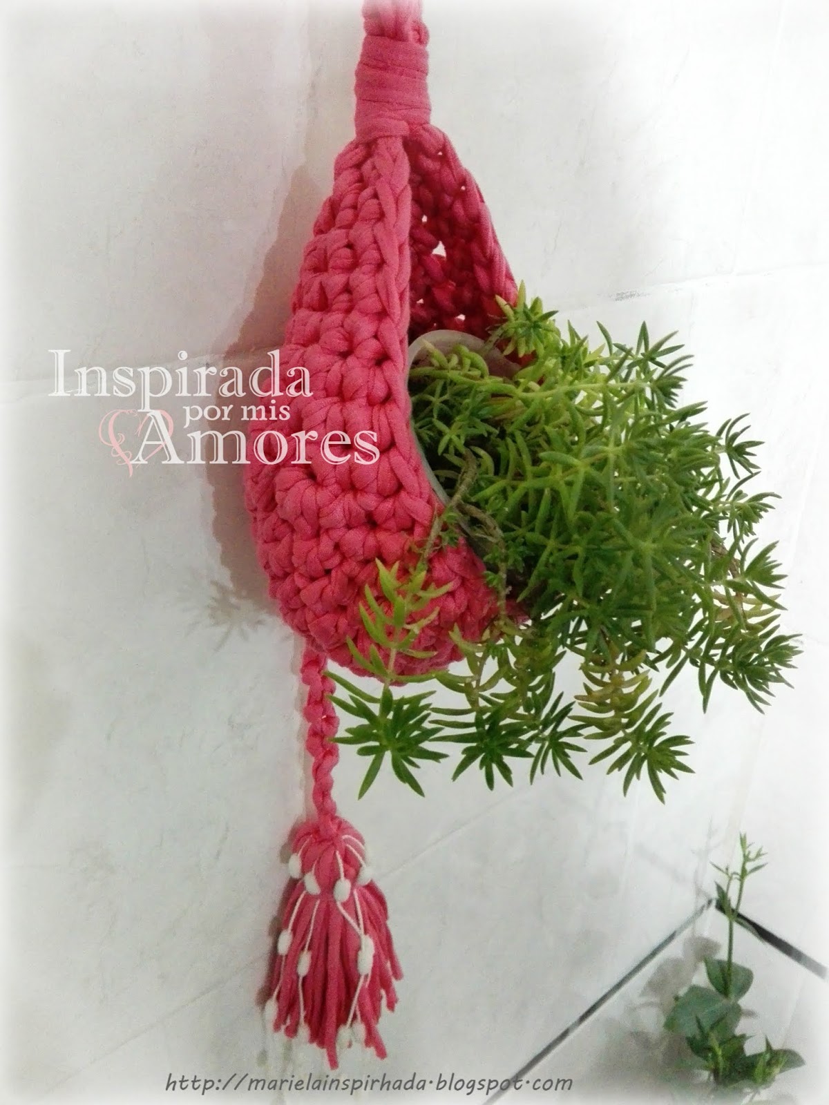 Inspirada por mis amores: DE CROCHET COLGANTE EN CON