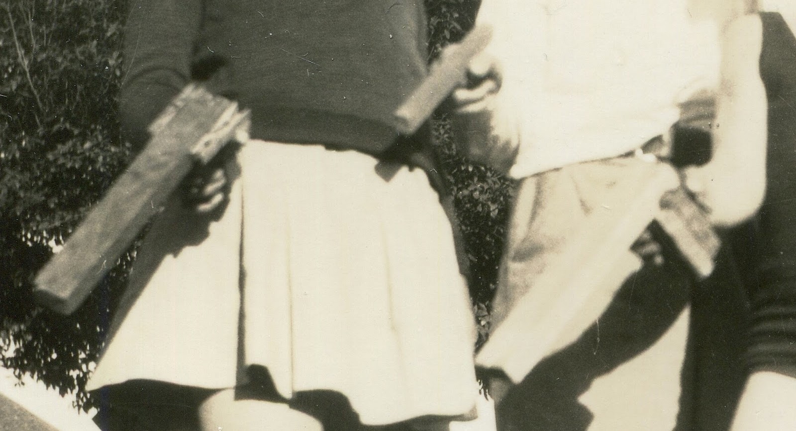 Dull Tool Dim Bulb Vintage Folk Art Rubber Band Gun Kids