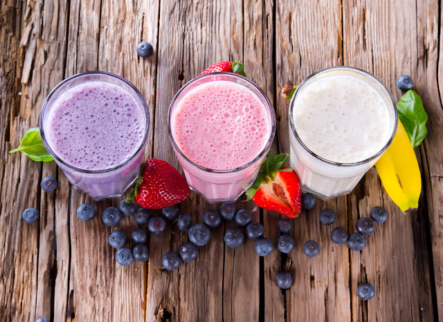 Menu sarapan yang sehat dan praktis Smoothies (via blog.margaritaville.com) Menu sarapan yang sehat dan praktis Smoothies (via blog.margaritaville.com)