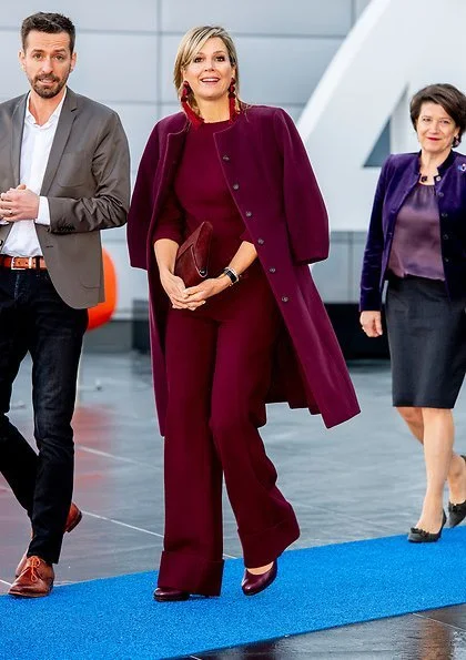 Queen Maxima wore Natan outfit, Natan Coat, Natan top and natan trousers. AFAS Software is the winner of King Willem I Award