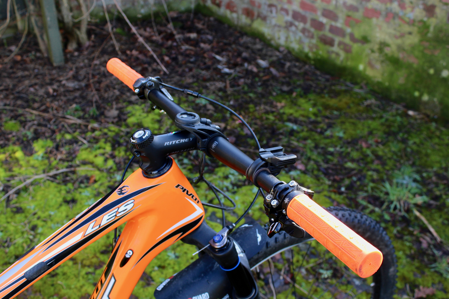 wide handlebars mtb