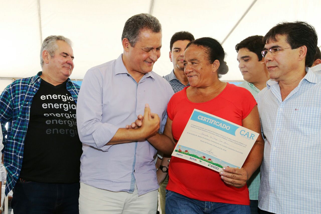 Em Riacho de Santana, Rui anuncia R$ 6 milhões para abastecimento de água e investimentos em infraestrutura, saúde e agricultura familiar Em Riacho de Santana, Rui anuncia R$ 6 milhões para abastecimento de água e investimentos em infraestrutura, saúde e agricultura familiar